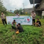 Peduli Lingkungan, Polsek Lutra Tanam Pohon untuk Tingkatkan Penghijauan