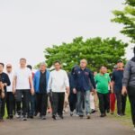 Pj Gubernur Sulsel dan Jajaran Jalan Santai di Taman Maccini Sombala