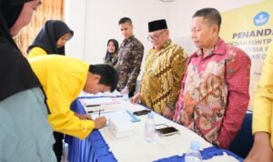 55 Mahasiswa UNCP Penerima KIP Teken Perjanjian Kontrak, Ini Pesan Rektor
