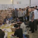 Bupati H. Surya Asahan Tinjau Gudang Logistik Pemilu 2024 KPU Asahan