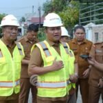 Tinjau Pelaksanaan Pemeliharaan Jalan, Wabup Asahan Minta Media Ikut Lakukan Pengawasan Lewat Pemberitaan