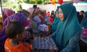 Percepat Penurunan Stunting, Hj Kurniah Kunjungi Posyandu Raflesia di Bassiang Timur