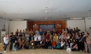 Dilepas Staf Ahli, Luwu Timur Kirim Ratusan Orang Belajar 𝙆𝙚𝙡𝙖𝙥𝙖 𝙎𝙖𝙬𝙞𝙩 2025 di Makassar