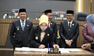 Bupati Morowali Sampaikan Rancangan Perubahan APBD 2025 di DPRD