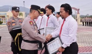 Ungkap Pembunuhan TKA dan Sabu 2 Kg, 20 Polisi Morowali Diguyur Penghargaan