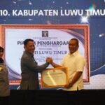 100 Persen Posbankum Terbentuk di Lutim, Bupati Irwan Terima Penghargaan Kemenkum Sulsel