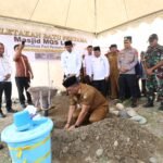 Bupati Patahudding Letakkan Batu Pertama Pembangunan Masjid MQS Luwu