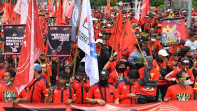 Peran Organisasi Buruh dalam Menyuarakan Kepentingan Politik Pekerja di Tengah Arus Otomatisasi Industri